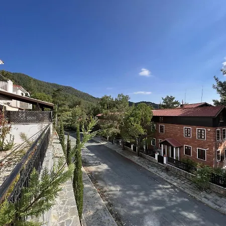 Pine Forest Mountain House Casa vacanze *