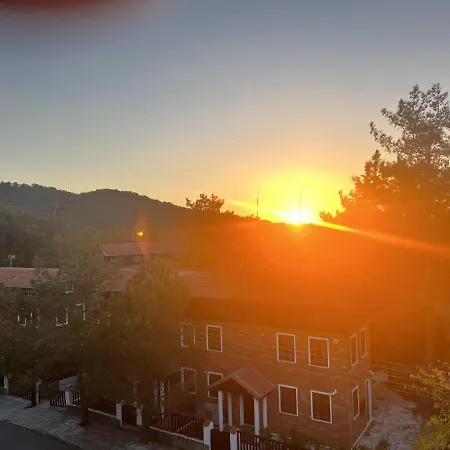 Holiday home Pine Forest Mountain House Limassol